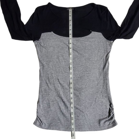 Patty black gray long sleeve top sz M - Picture 11 of 12